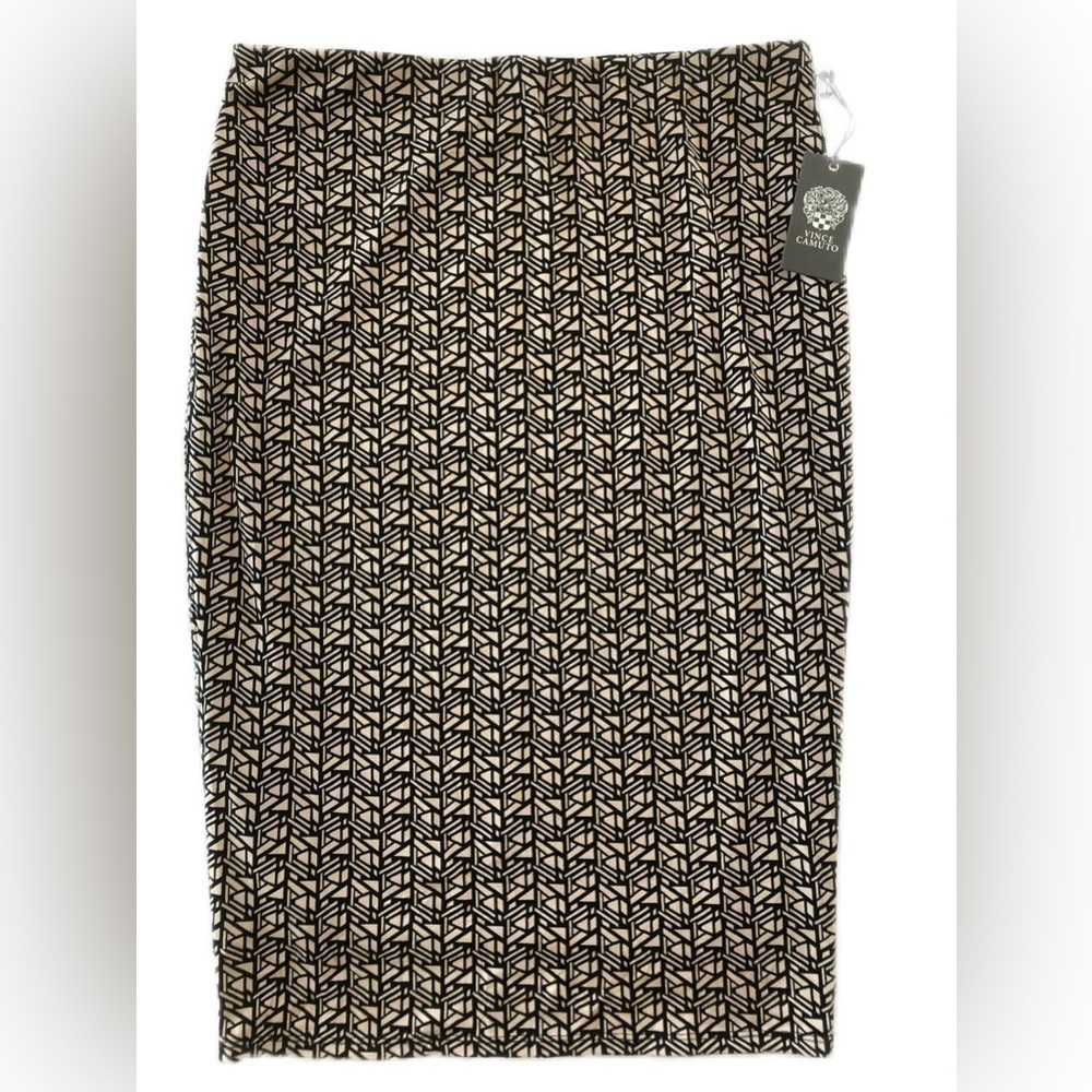 NWT Vince Camuto Size M Skirt